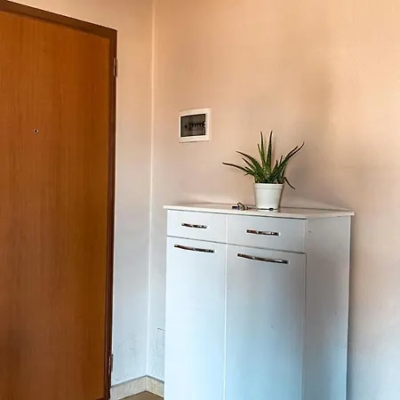 Lando Apartment *